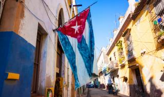 Куба: Болтън е патологичен лъжец