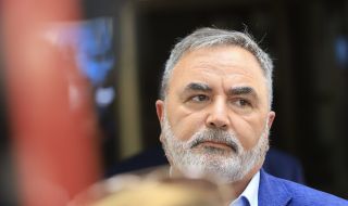 Доц. Кунчев: Маските за учителите и големите ученици ще станат задължителни