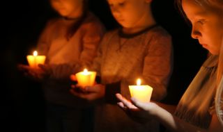 Имен ден празнуват Емануил, Манол и Манчо