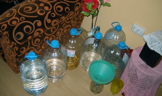 В Сливен разбиха цех за нелегален алкохол