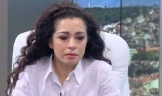 Хубавата Елена моли за помощ