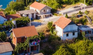 Още един шанс за узаконяване на незаконните постройки в Черна гора