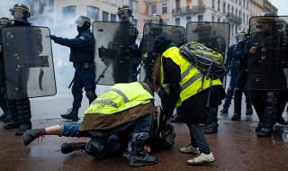 Франция разследва предполагаемо участие на Русия в протестите