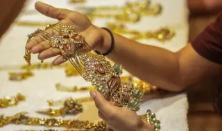 Нов исторически връх на цената на златото