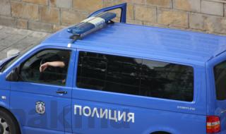 Бандити опитаха да ограбят автокъща във Враца, загубиха сейфа