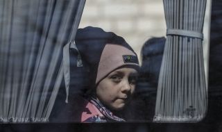Хиляди украински деца остават в окупираните от Русия територии