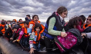Еврокомисията обсъжда контрабандата на мигранти