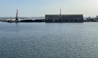 Кораби на турските военноморски сили акостират в Бургас