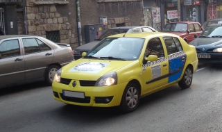 Затягат контрола над такситата в София