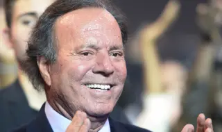 Хулио Иглесиас поиска отхвърляне на жалбите срещу него от жертви на сексуално насилие