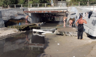 Тонове фекални води се изливат в морето на Варна