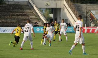 Ботев Пловдив удари Славия в контрола