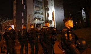 Френската полиция арестува две жени за тероризъм