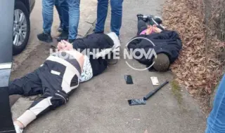 Владо Дебелия, Германеца и една жена са задържани с 620 пликчета дрога в Горни Богров (СНИМКИ)