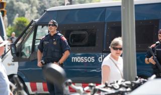 Издирват 19-годишен за атентата в Барселона