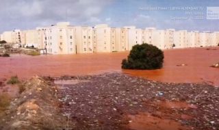 11 300 са вече загиналите при наводнението в Либия