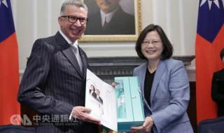 Бившият посланик на Панама съжалява за Тайван
