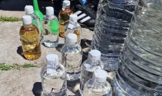 Полицията разкри нелегален цех за производство на водка, мастика и ракия в Софийско 