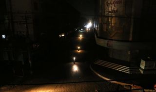 На тъмно! Пакистан остана без ток