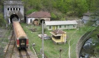 Модернизират най-дългия жп тунел в България