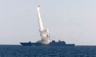 Русия се въоръжава с ракети „Циркон“