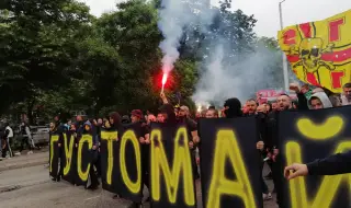 Фен фракция на Ботев Пловдив против създаване на нов клуб