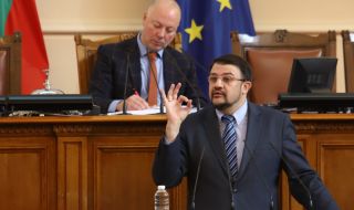 Скандал в НС, отстраниха Настимир Ананиев от пленарната зала 