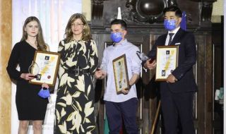 Външният министър награди най-добрите чуждестранни студенти в България