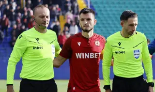 Бивш капитан на ЦСКА подписа в град, атакуван от мигранти