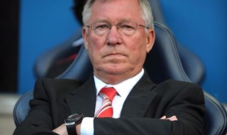 Фъргюсън: Моуриньо се справя много добре