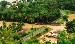 Буря разруши карибска държава (Видео)
