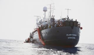 Малта за първи път не допусна хуманитарен кораб