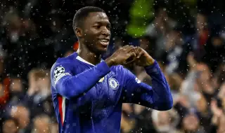 Мойсес Кайседо подписа нов дългосрочен контракт с Челси 