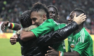 Безидеен Сент Етиен изпусна Рен