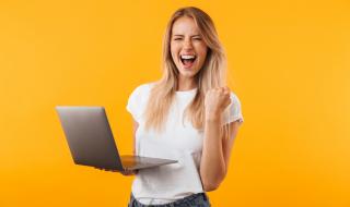 „Интернет-късмет“ - първата българска песен, посветена на Световната мрежа (ВИДЕО)