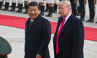 Си към Тръмп: Месите се във вътрешните работи на Китай