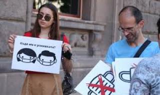 Училищата решават за задължителни маски в клас