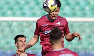 Септември Сф с обрат в 94-ата минута срещу Славия, легенда наказа "белите"