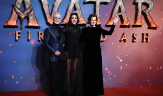 „Аватар: Огън и пепел“ оглави боксофиса в Северна Америка през първия си уикенд