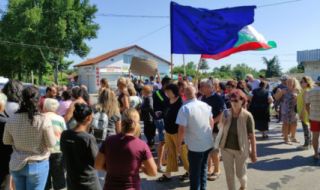 Село Стожер излезе на протест заради безводието