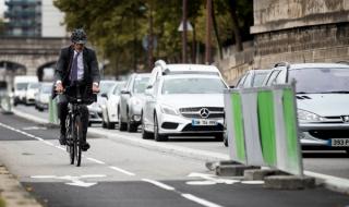 Франция покрива ремонт на колело