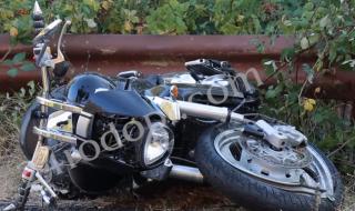 Известен моторист загина след тежка катастрофа край Кърджали (ВИДЕО)