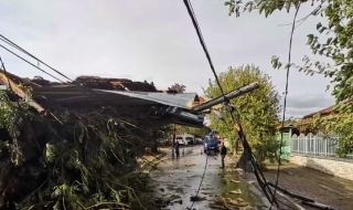 Силна буря удари Североизточна България