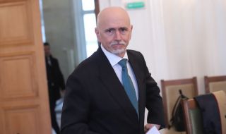 Николай Събев се отказва от депутатското си място