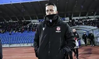 Христо Янев: Трябва да сме смирени и да помогнем на Пастор като отбор - той минава през тежка драма