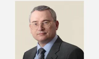 Нов икономически модел поставя човека и знанието в центъра