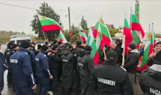 Гурково на протест, искат си лева