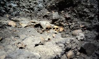 В Мексико откриха стена от черепи
