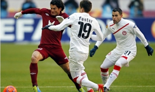 Олимпиакос с дубъл в Гърция