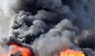 Взрив в рибна фабрика в Гърция с двама загинали 